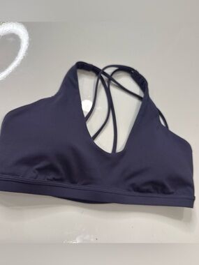 Lululemon Nulu Strappy Yoga Bra Light Support Cup White Size 8 A020426